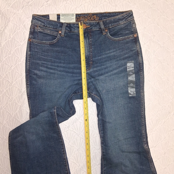 Wrangler Women's Retro Dark Blue Flare Jeans Size 31X34 - Picture 11 of 16